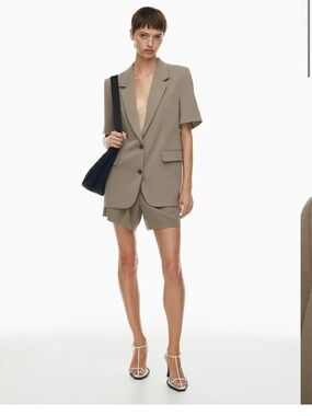 Aritzia Taupe Short-Sleeve Blazer